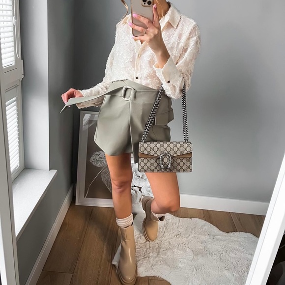 Zara Off White Heeled Boots with Lug Soles - Picture 5 of 11